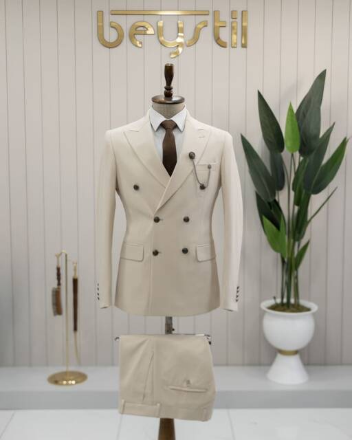 Beystil Sivri Yaka Krem Kruvaze Takım Elbise - Slim Fit - 