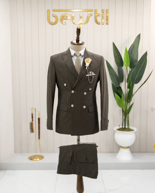 Beystil Sivri Yaka Haki Çizgili Kruvaze Takım Elbise- Slim Fit - Beystil