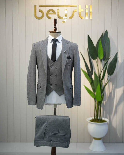 Beystil Sivri Yaka Koyu Gri Takım Elbise Elanor- Slim Fit - Beystil