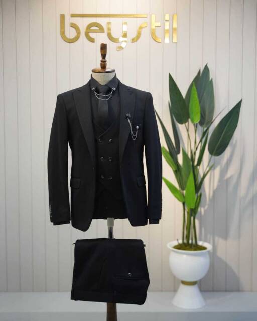 Beystil Sivri Yaka Siyah Takım Elbise Elanor - Slim Fit - 