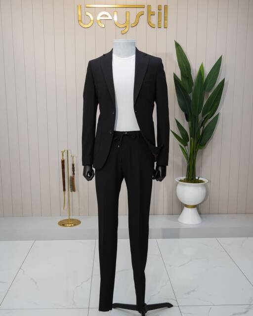 Beystil Sivri Yaka Siyah Spor Casual Jogger Takım Gofre- Slim Fit - Beystil