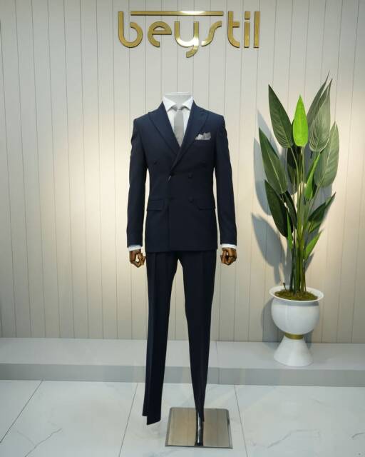 Beystil Sivri Yaka Lacivert Kruvaze Takım Elbise Granada - Slim Fit - 